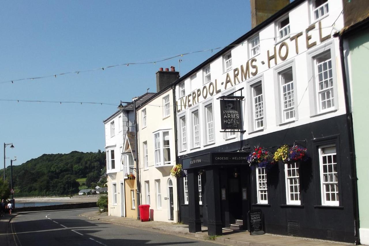 The Liverpool Arms Hotel Beaumaris Exterior photo